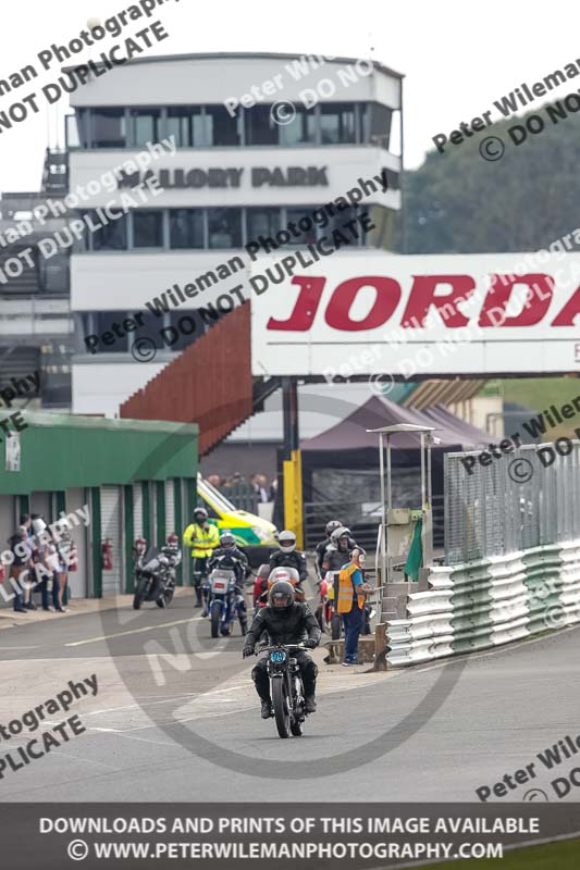 Vintage motorcycle club;eventdigitalimages;mallory park;mallory park trackday photographs;no limits trackdays;peter wileman photography;trackday digital images;trackday photos;vmcc festival 1000 bikes photographs